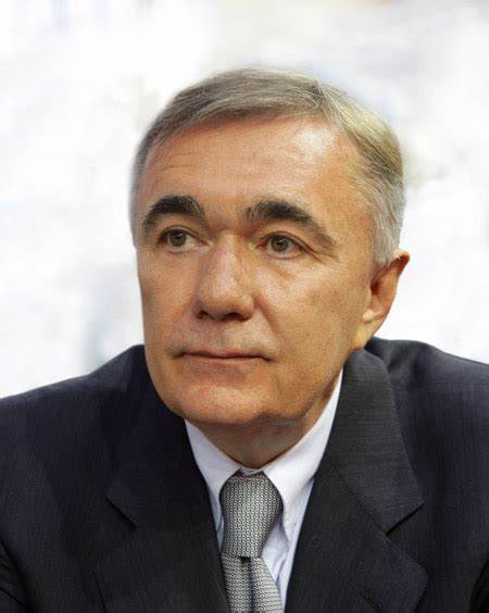 Dušan Kovačević Dušan Kovačević